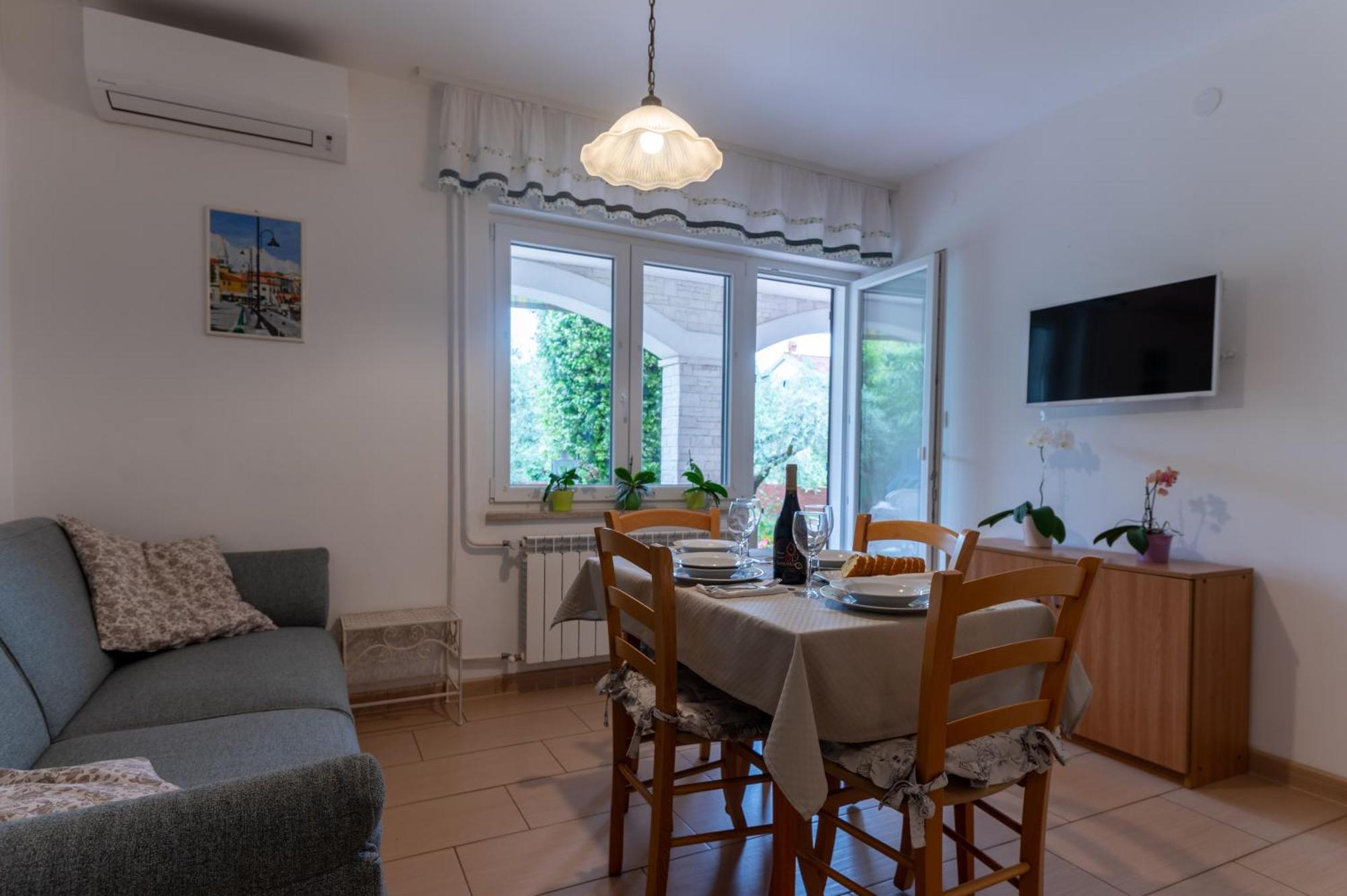 Apartments Mirella Novigrad Istria Extérieur photo