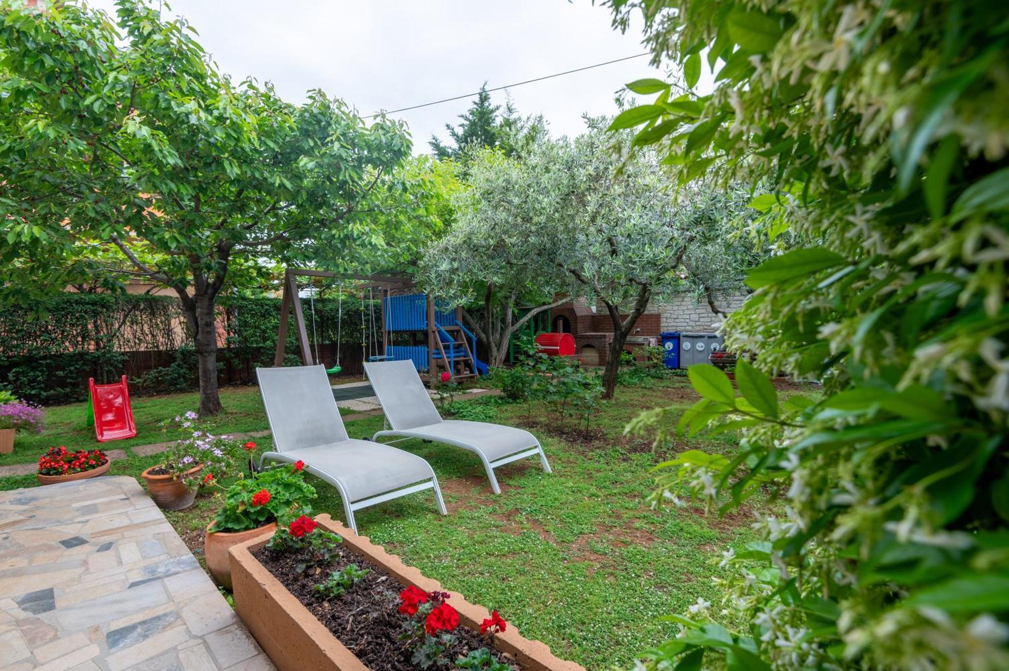 Apartments Mirella Novigrad Istria Extérieur photo